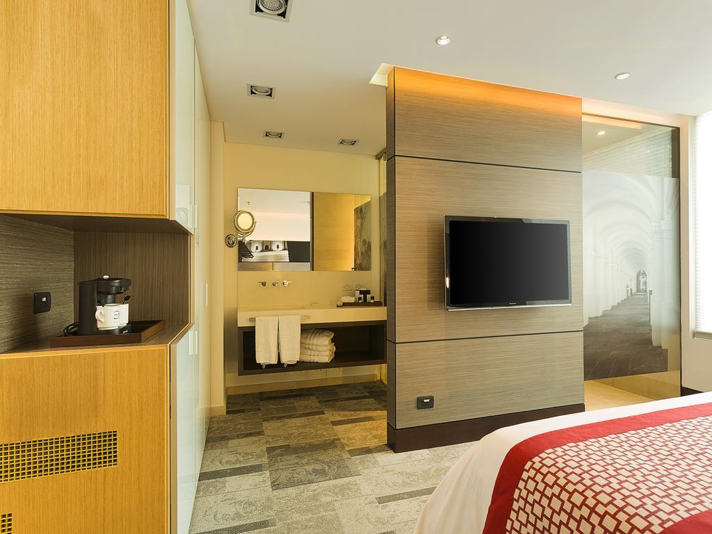 Ek Hotel By Preferred Hotels Group Bogota Exterior photo